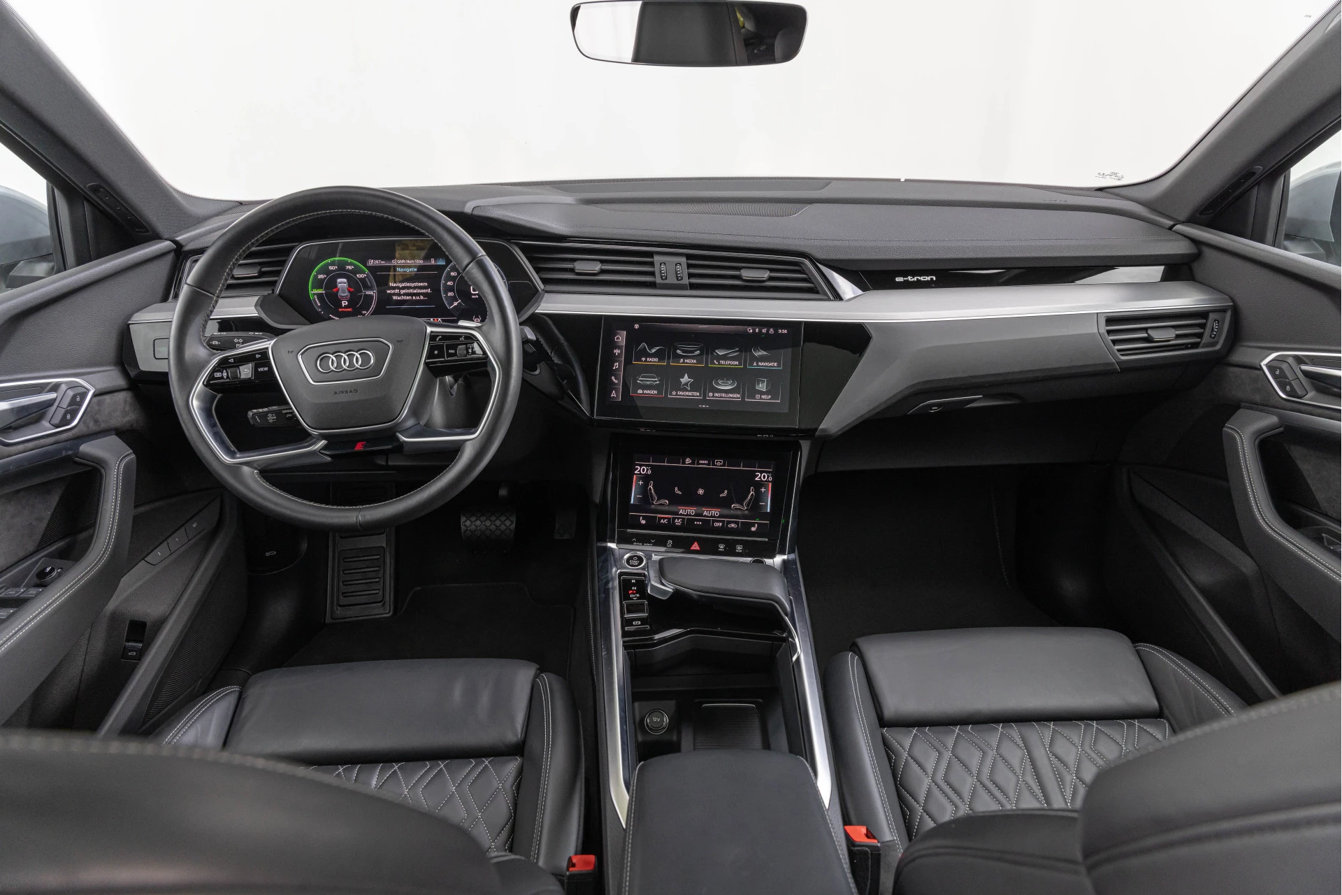 Hoofdafbeelding Audi e-tron