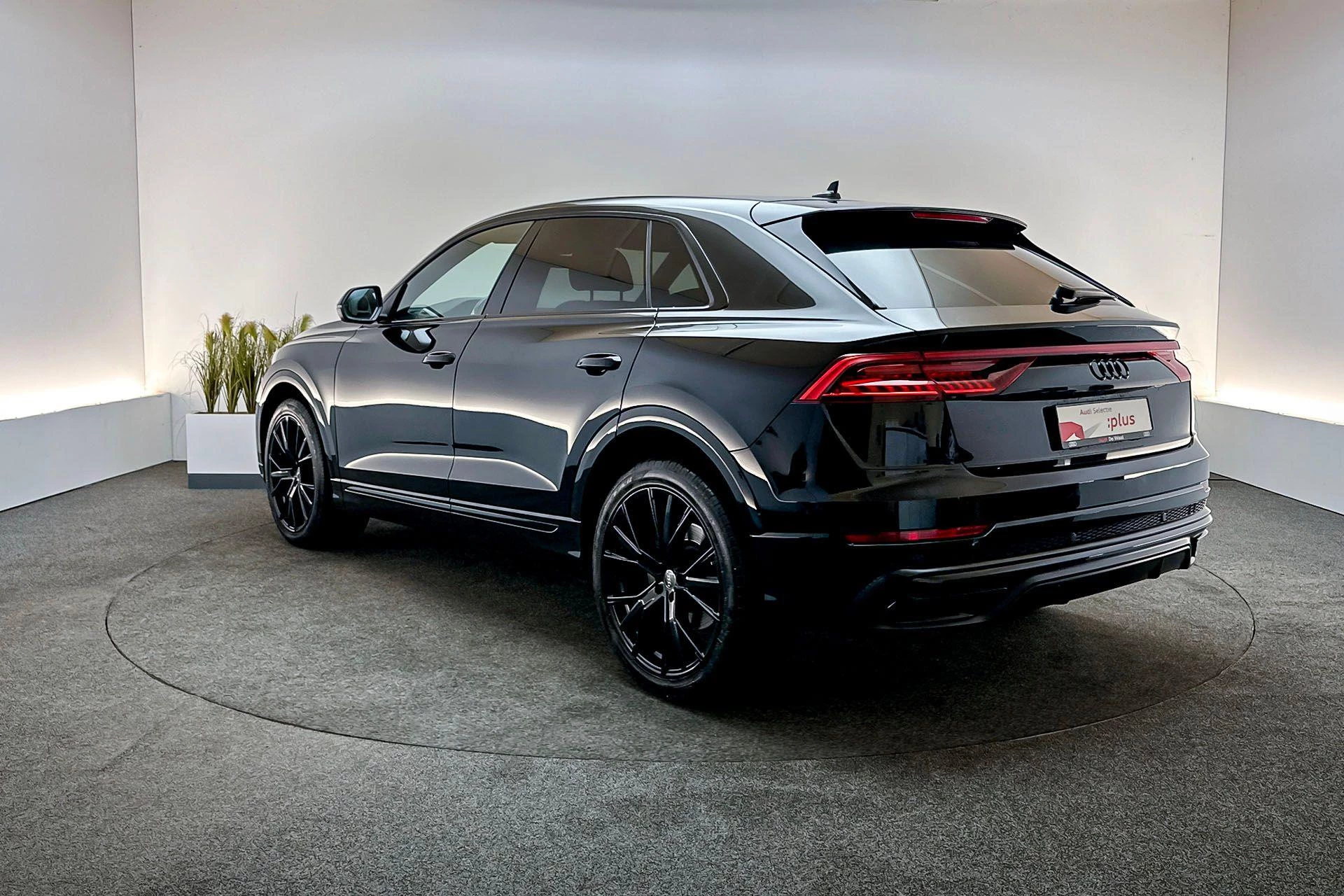 Hoofdafbeelding Audi Q8