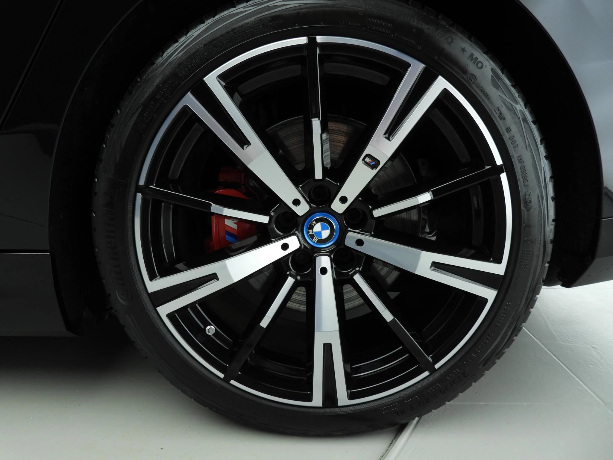 Hoofdafbeelding BMW i5