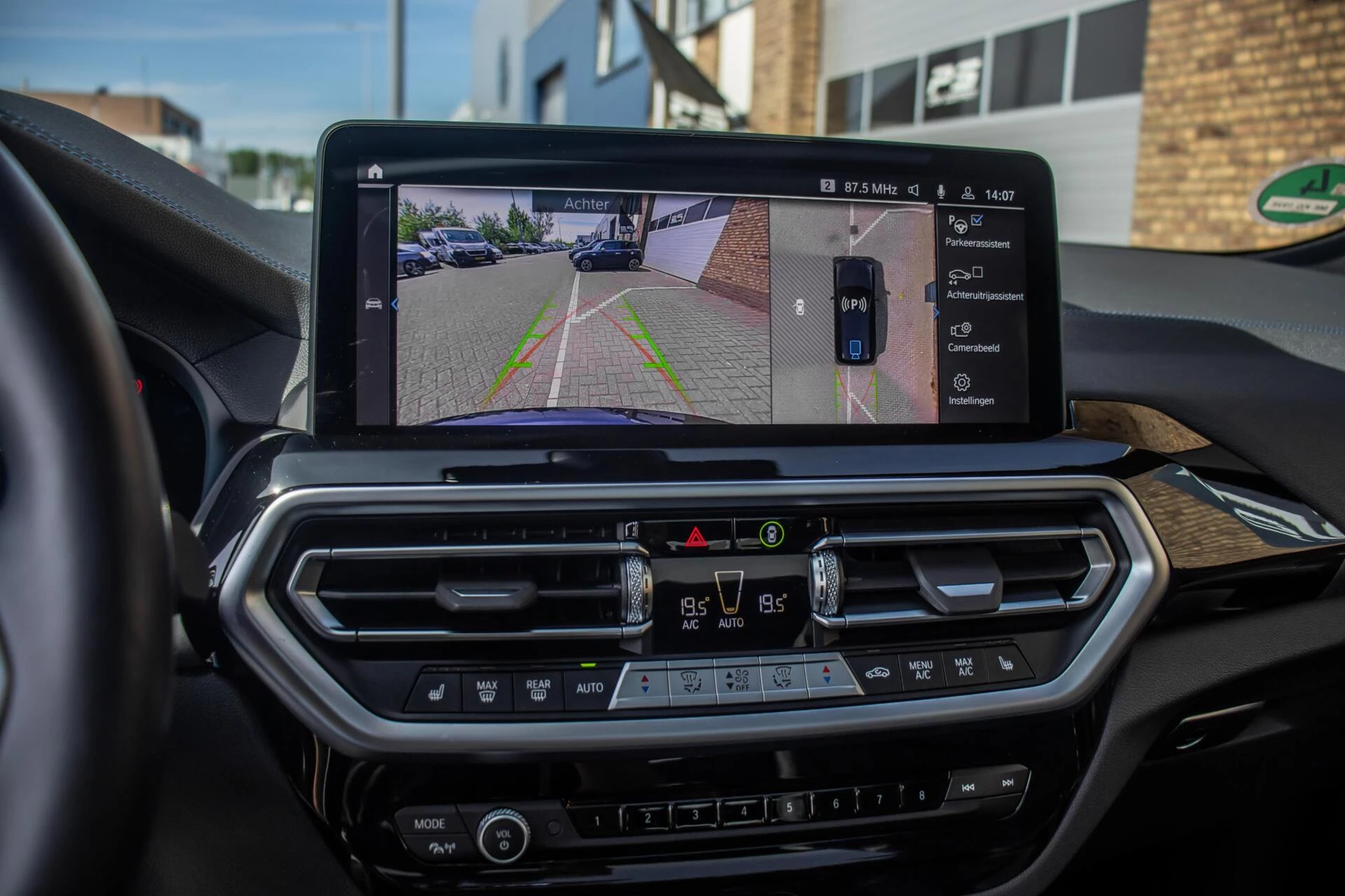 Hoofdafbeelding BMW iX3