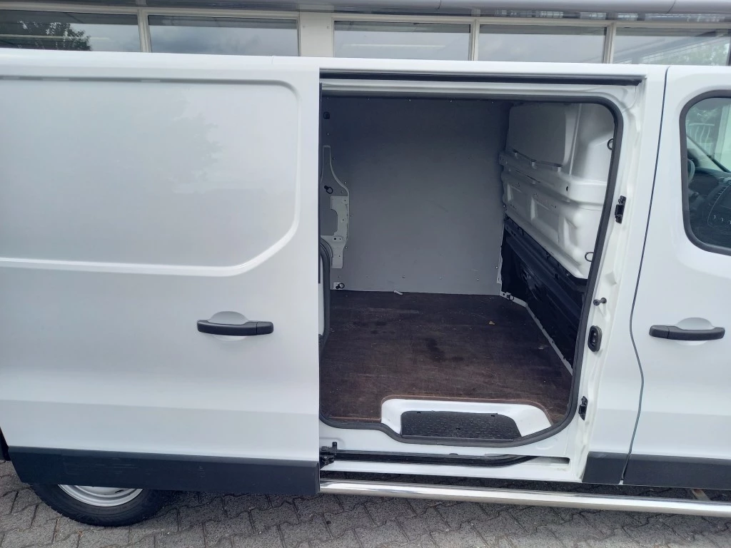 Hoofdafbeelding Nissan NV300