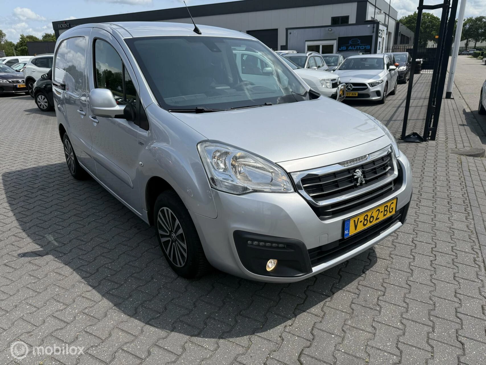 Hoofdafbeelding Peugeot Partner