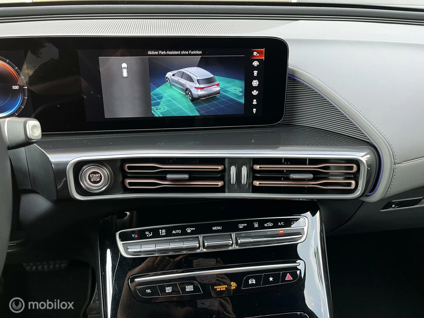 Hoofdafbeelding Mercedes-Benz EQC