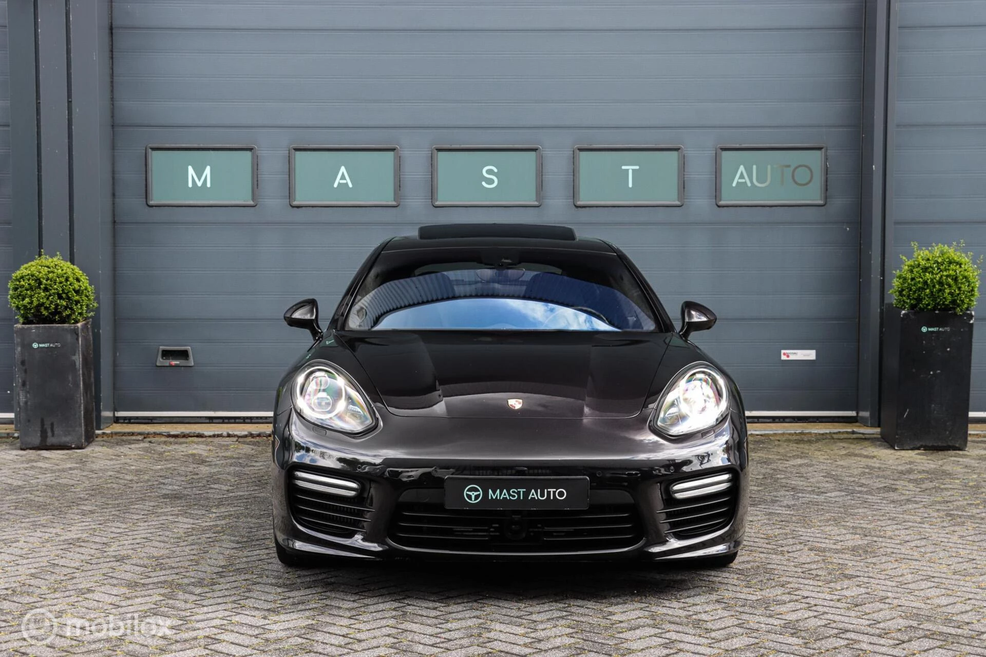 Hoofdafbeelding Porsche Panamera