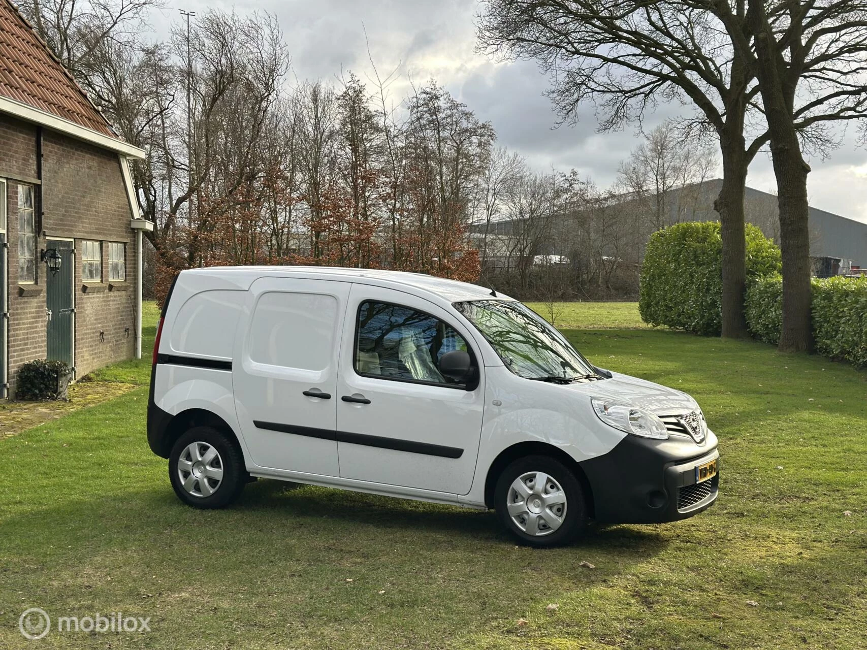 Hoofdafbeelding Nissan NV250