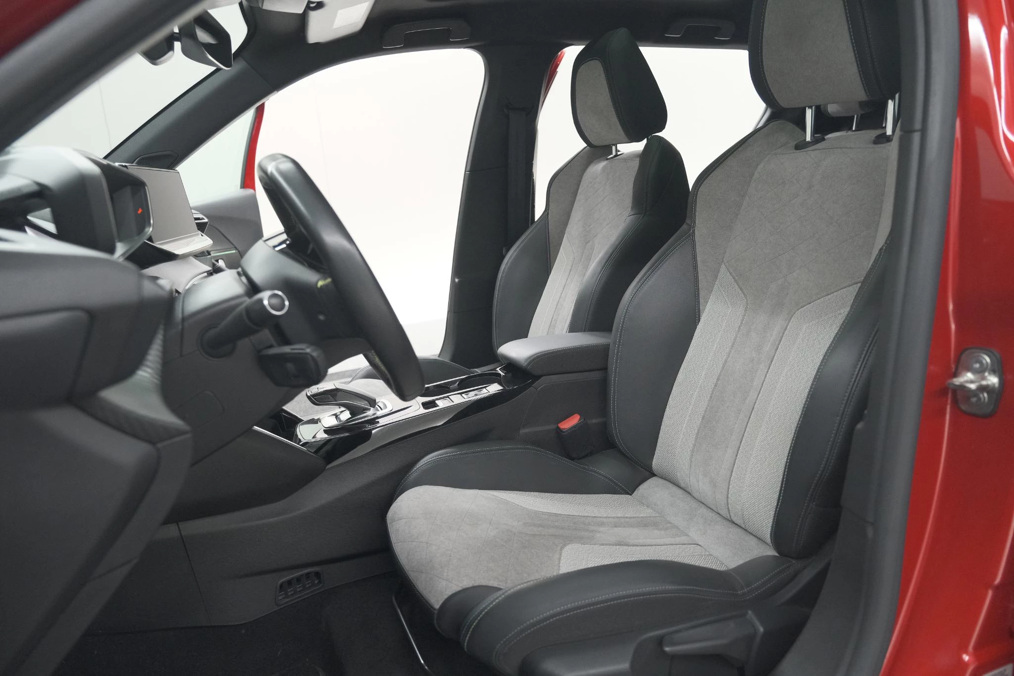 Hoofdafbeelding Peugeot e-2008