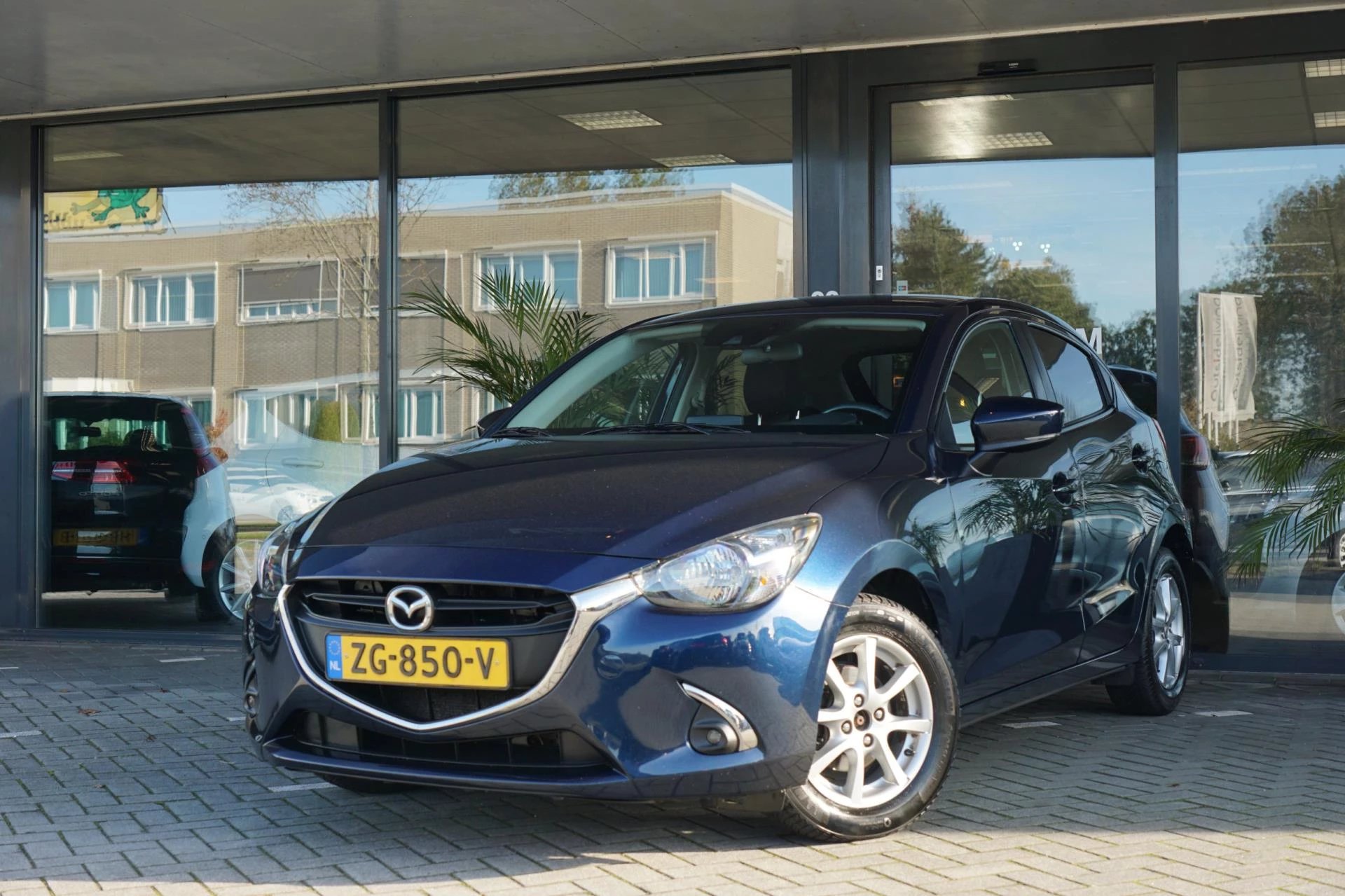 Hoofdafbeelding Mazda 2