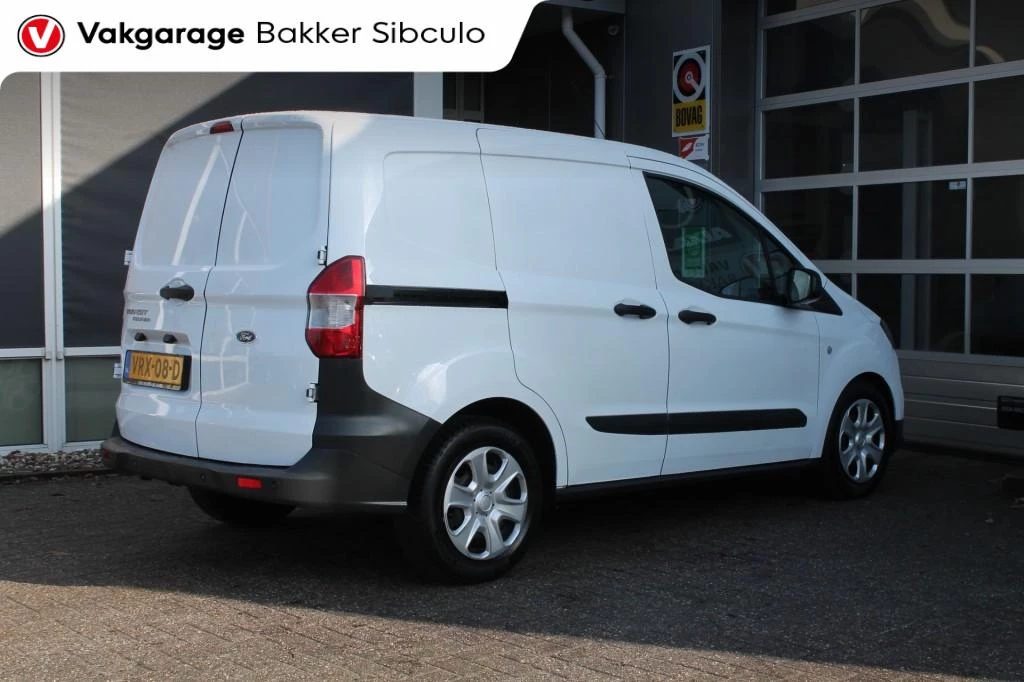 Hoofdafbeelding Ford Transit Courier