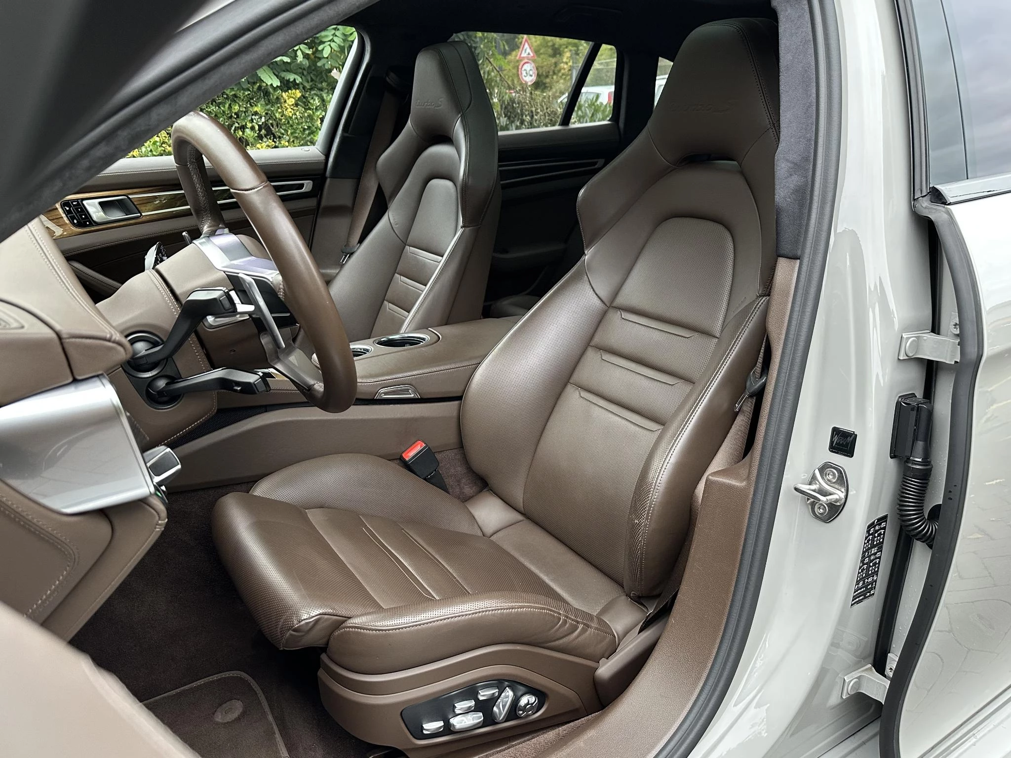 Hoofdafbeelding Porsche Panamera