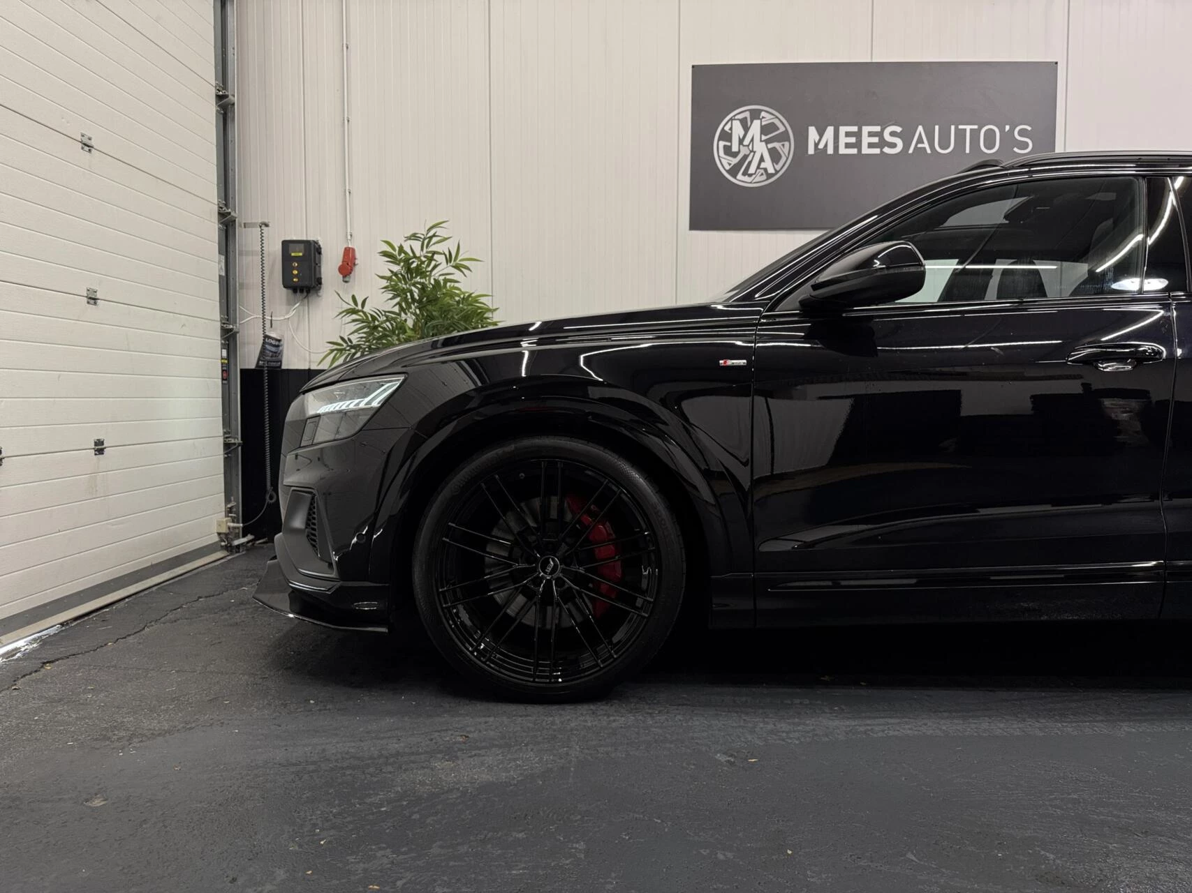 Hoofdafbeelding Audi Q8