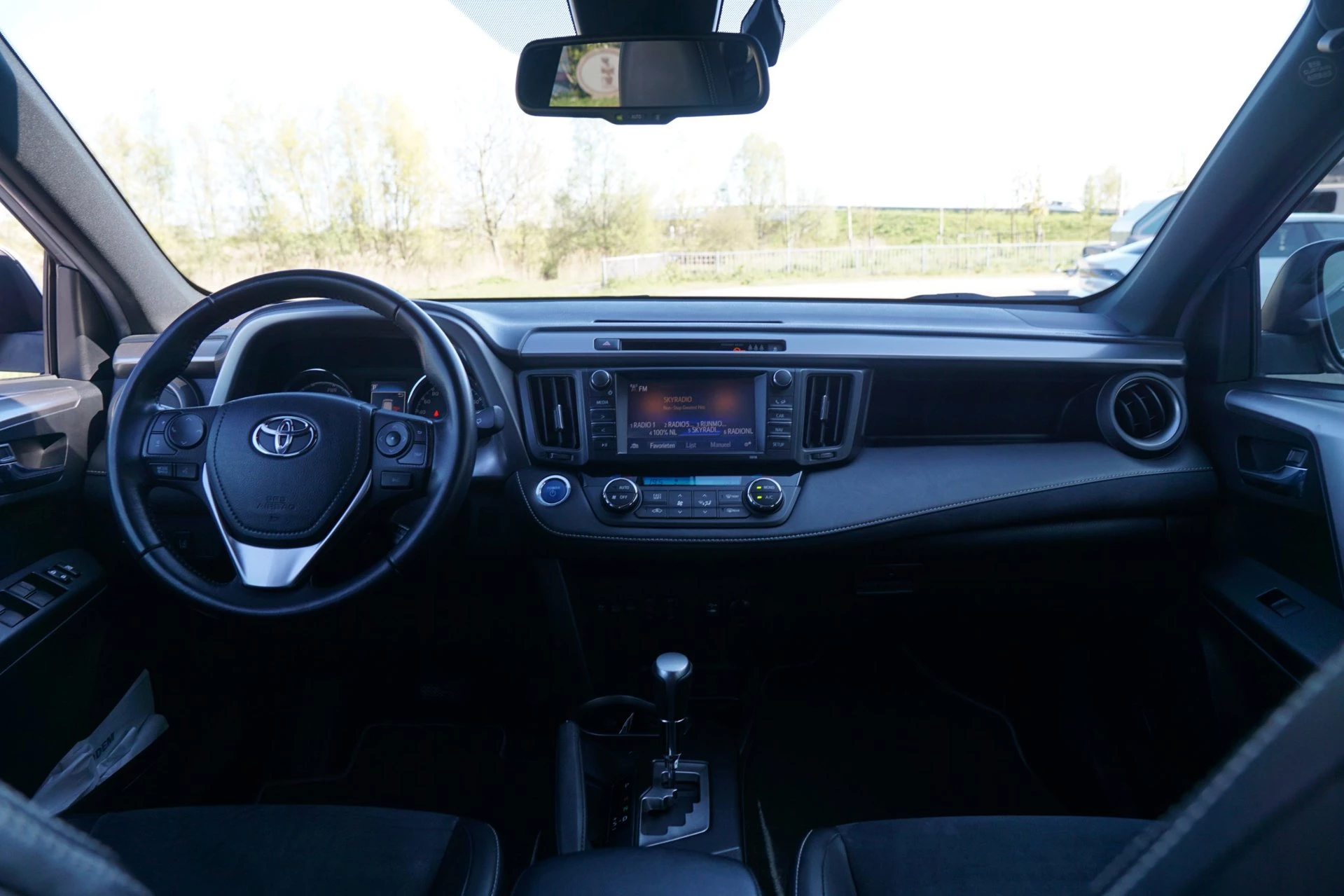 Hoofdafbeelding Toyota RAV4