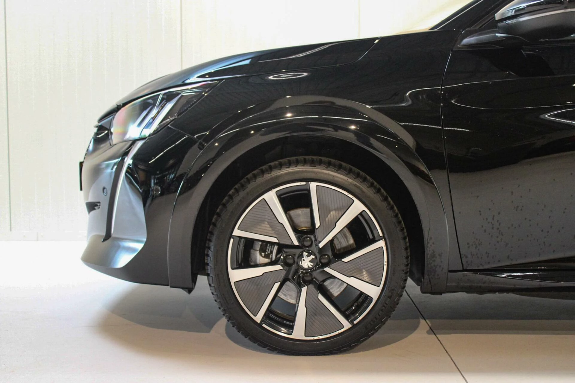 Hoofdafbeelding Peugeot e-208