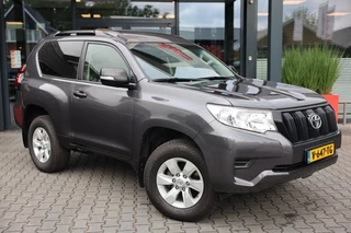 Toyota Land Cruiser Landcruiser 150 2.8D-4D 3DRS COMFORT A/T VAN