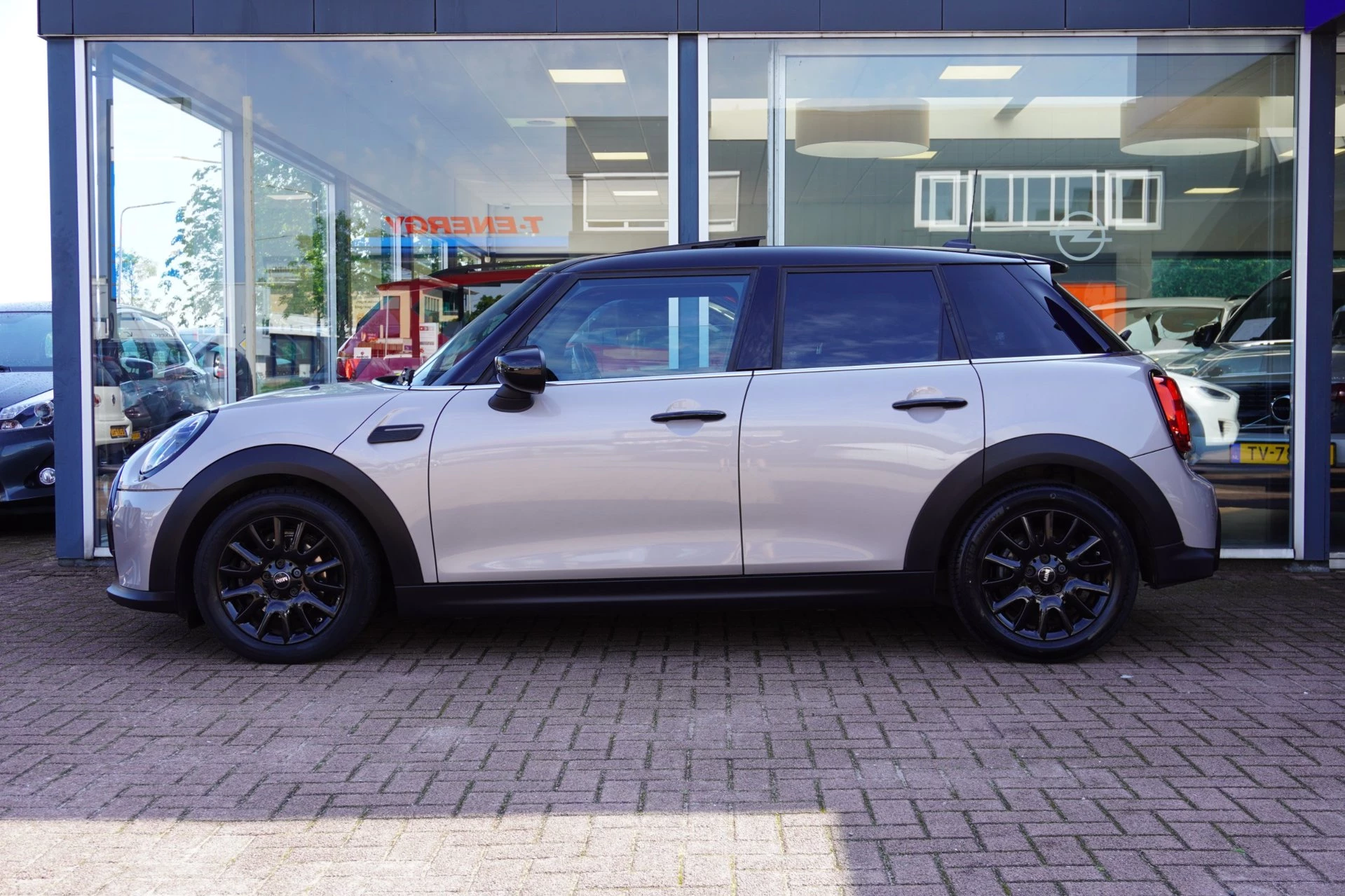 Hoofdafbeelding MINI 5-deurs