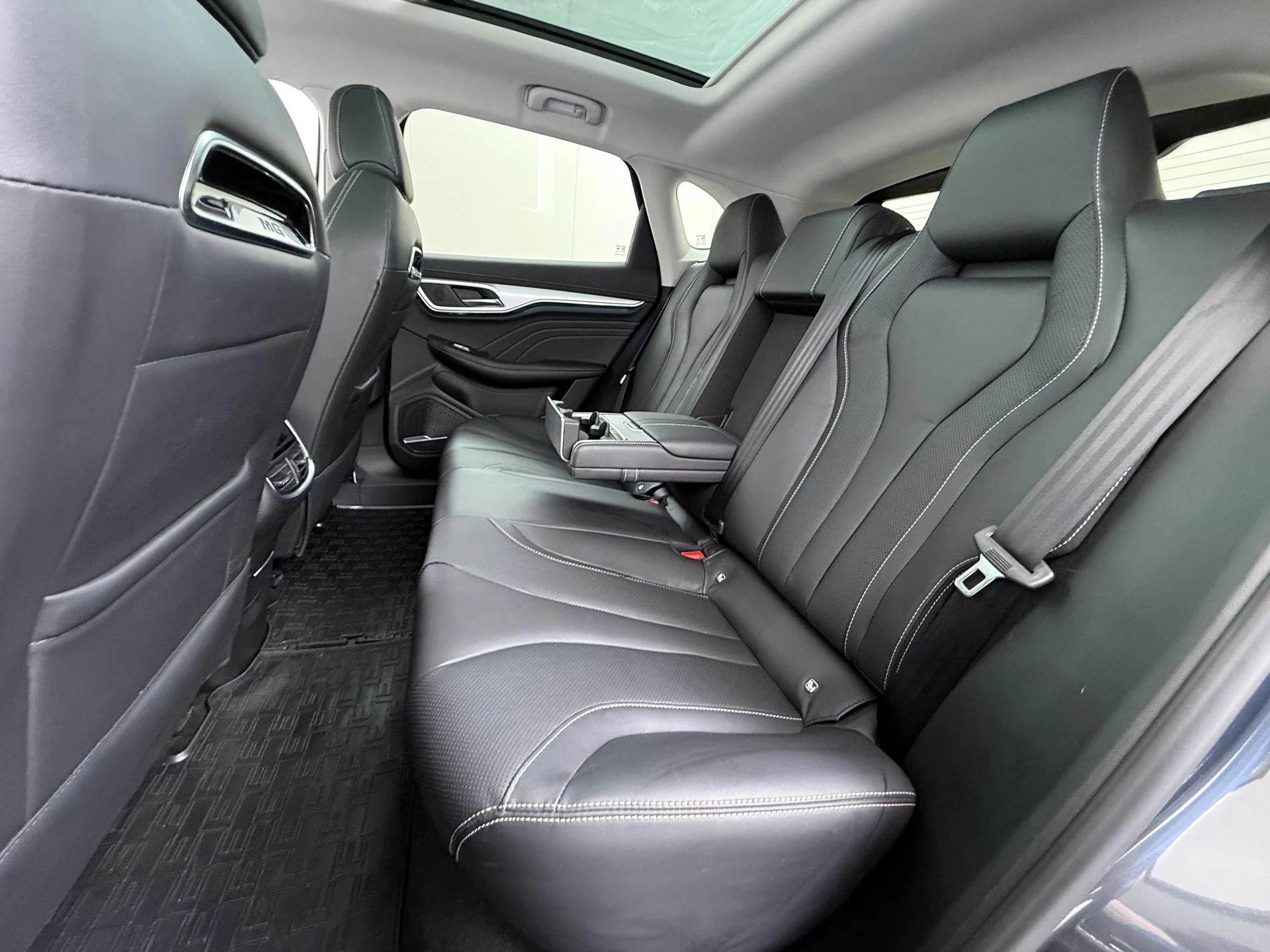 Hoofdafbeelding MG Marvel R