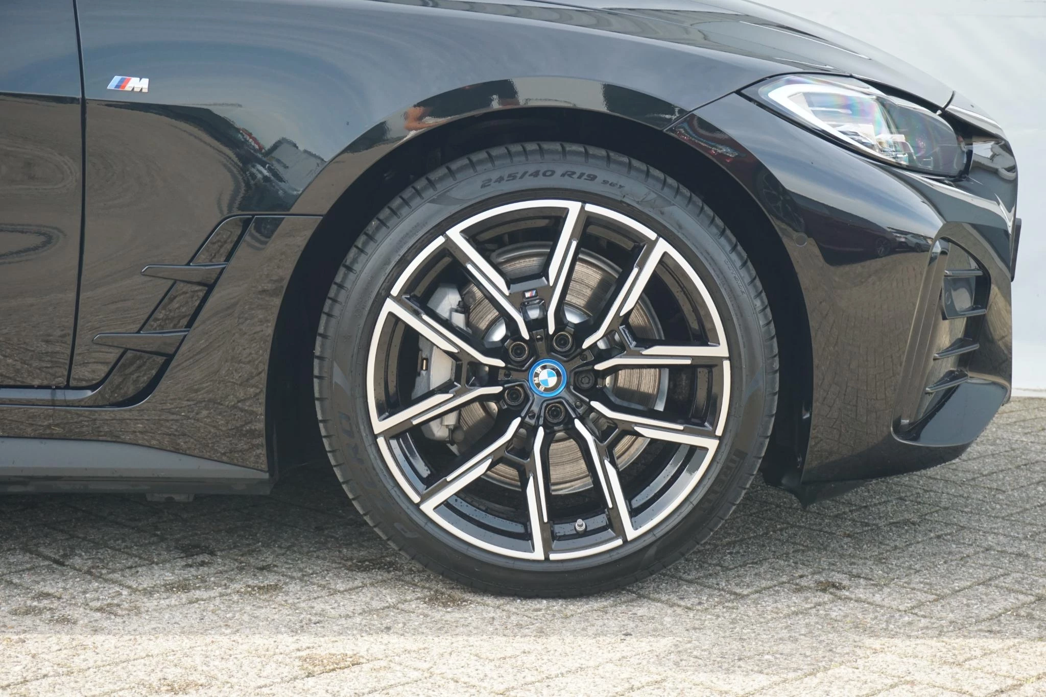 Hoofdafbeelding BMW i4