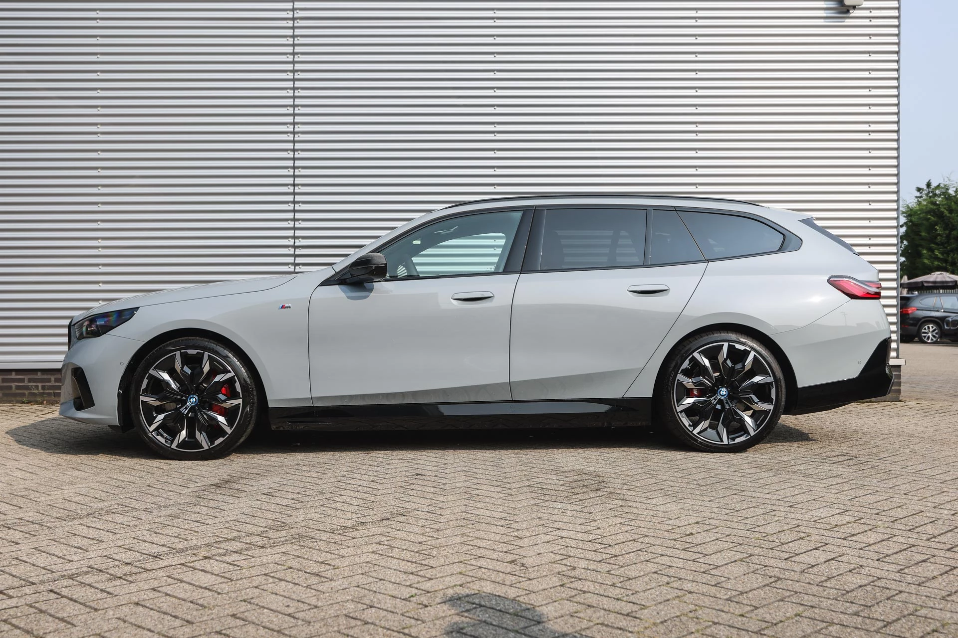 Hoofdafbeelding BMW i5