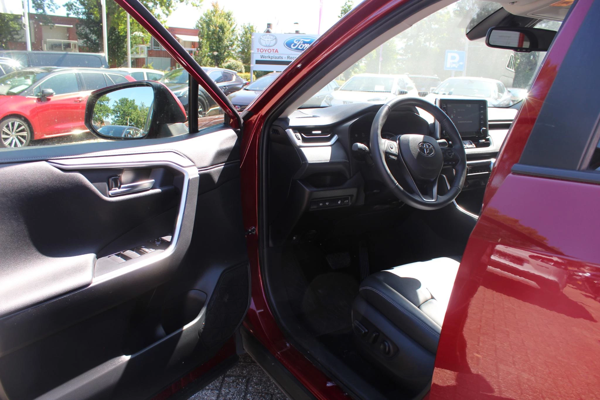 Hoofdafbeelding Toyota RAV4