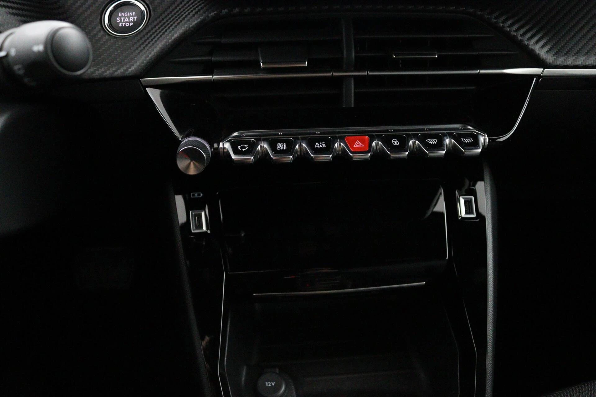 Hoofdafbeelding Peugeot e-2008