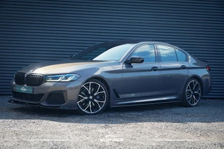 Hoofdafbeelding BMW 5 Serie BMW 5-serie 530i High Executive Edition / M-Sport / Laser / M-Stoelen / Schuifdak / Adaptive Cruise