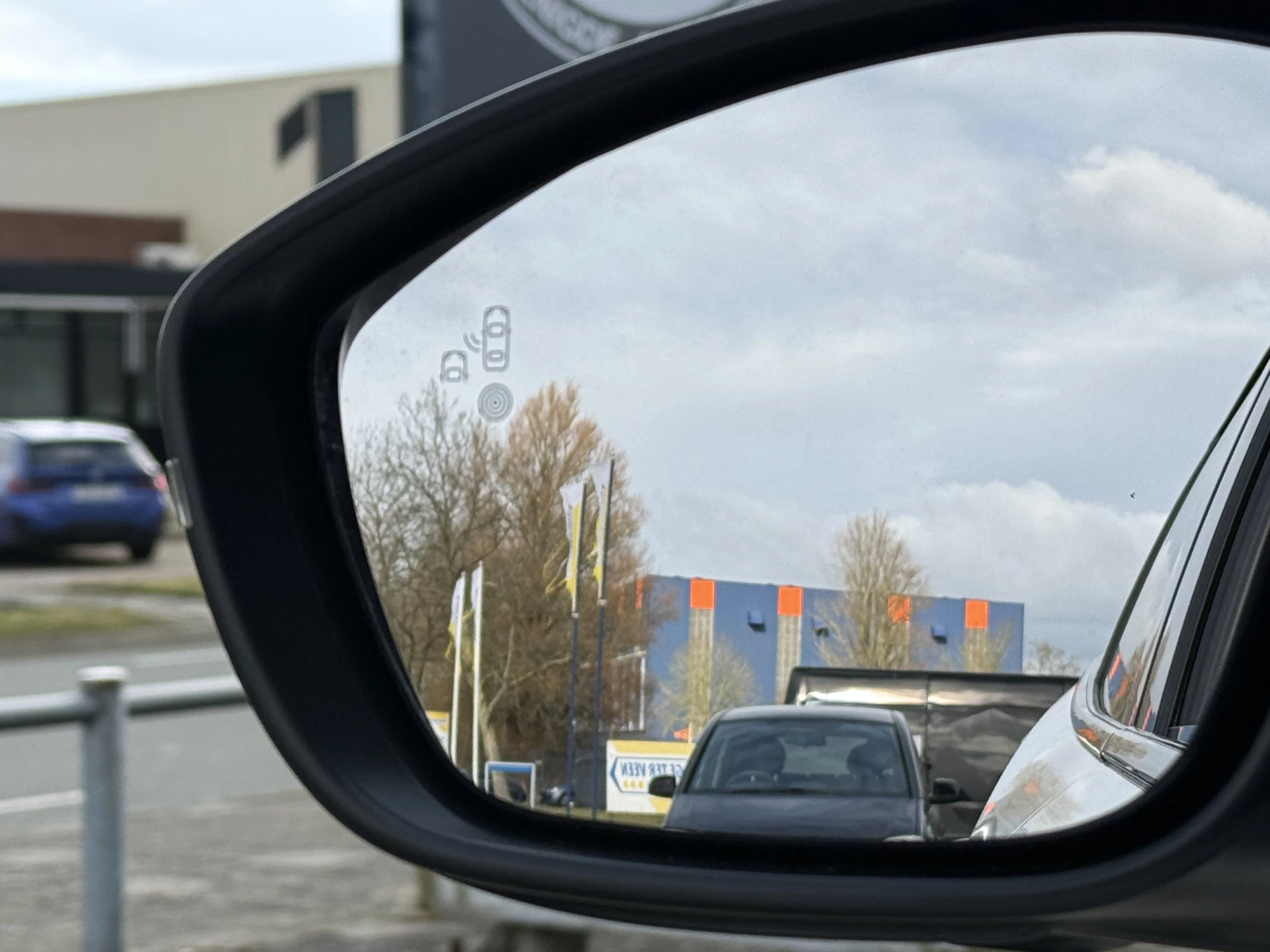 Hoofdafbeelding Peugeot e-2008