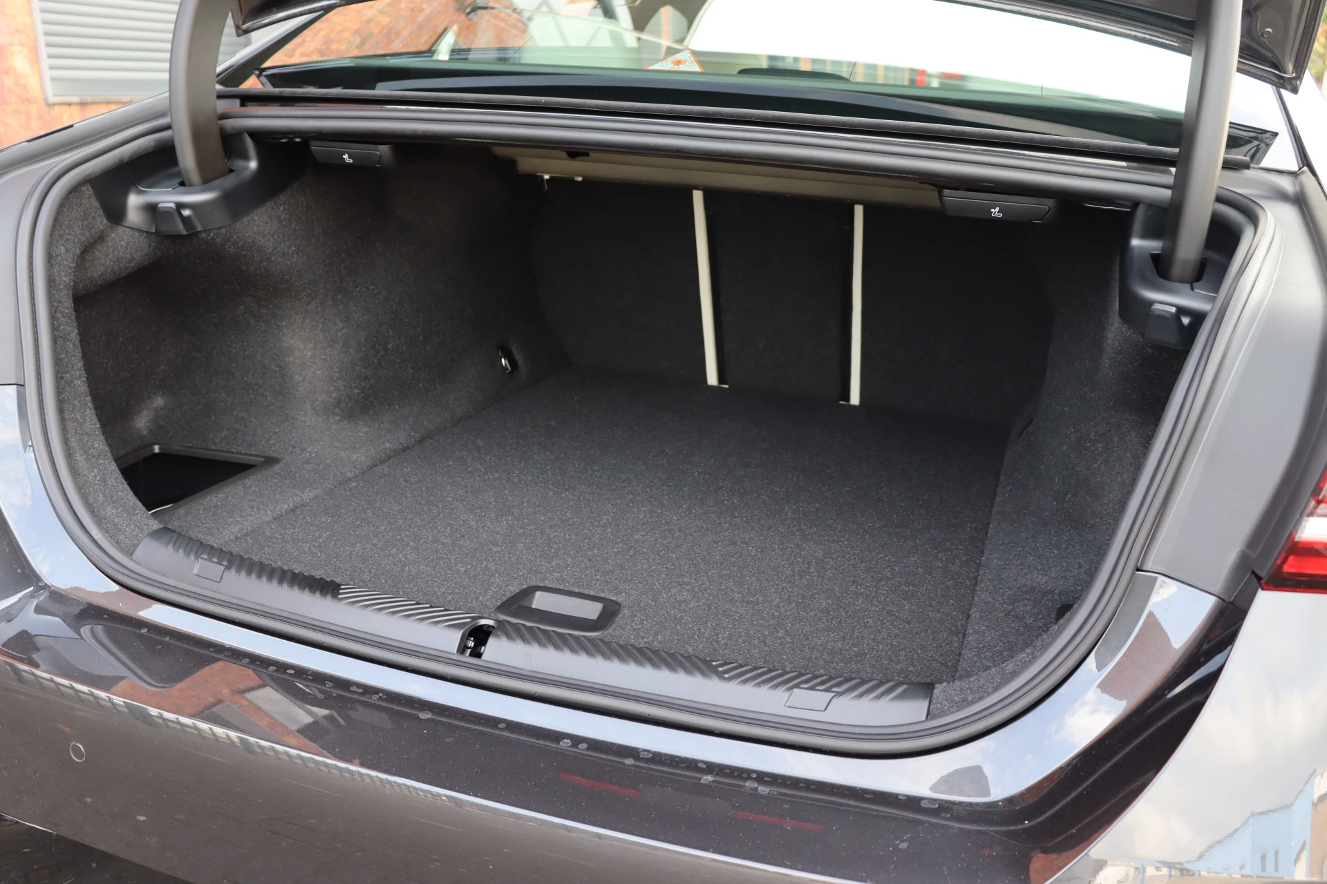 Hoofdafbeelding BMW i5
