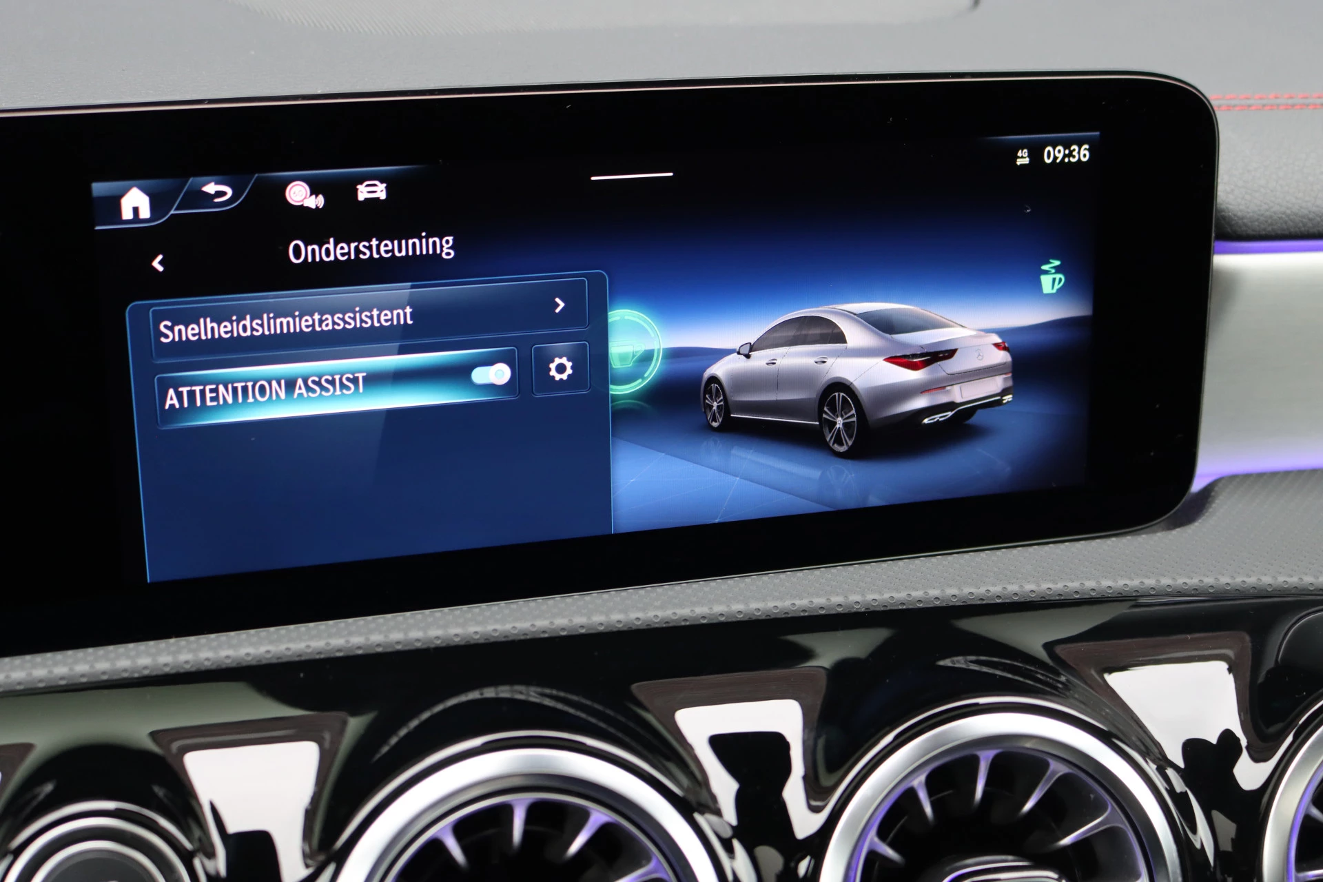 Hoofdafbeelding Mercedes-Benz CLA