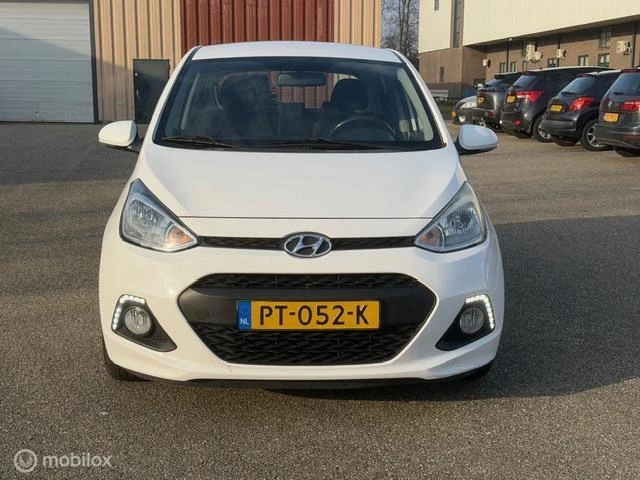 Hoofdafbeelding Hyundai i10