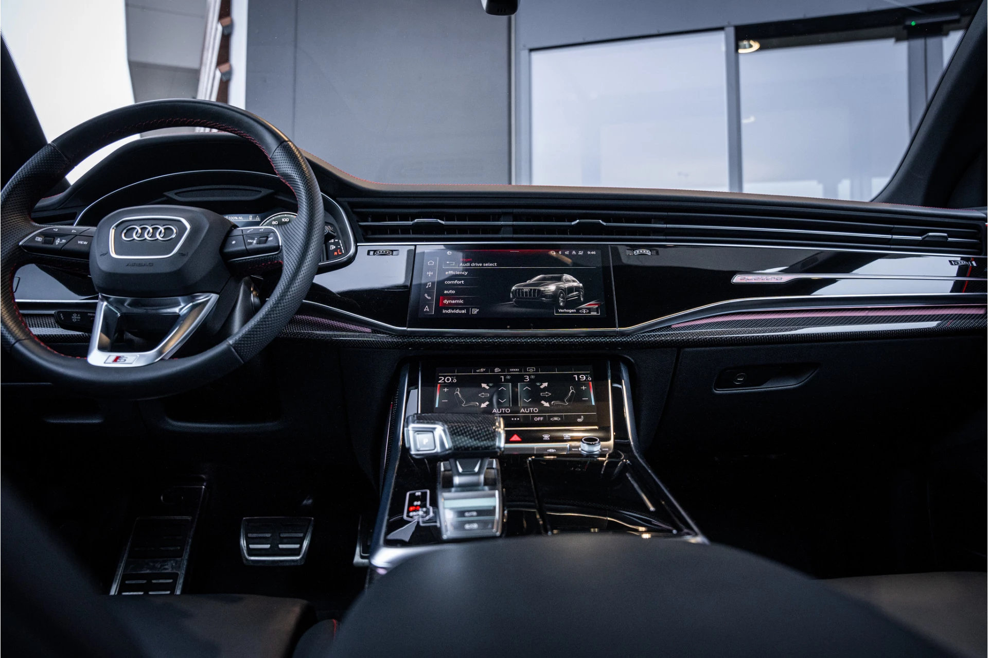 Hoofdafbeelding Audi Q8