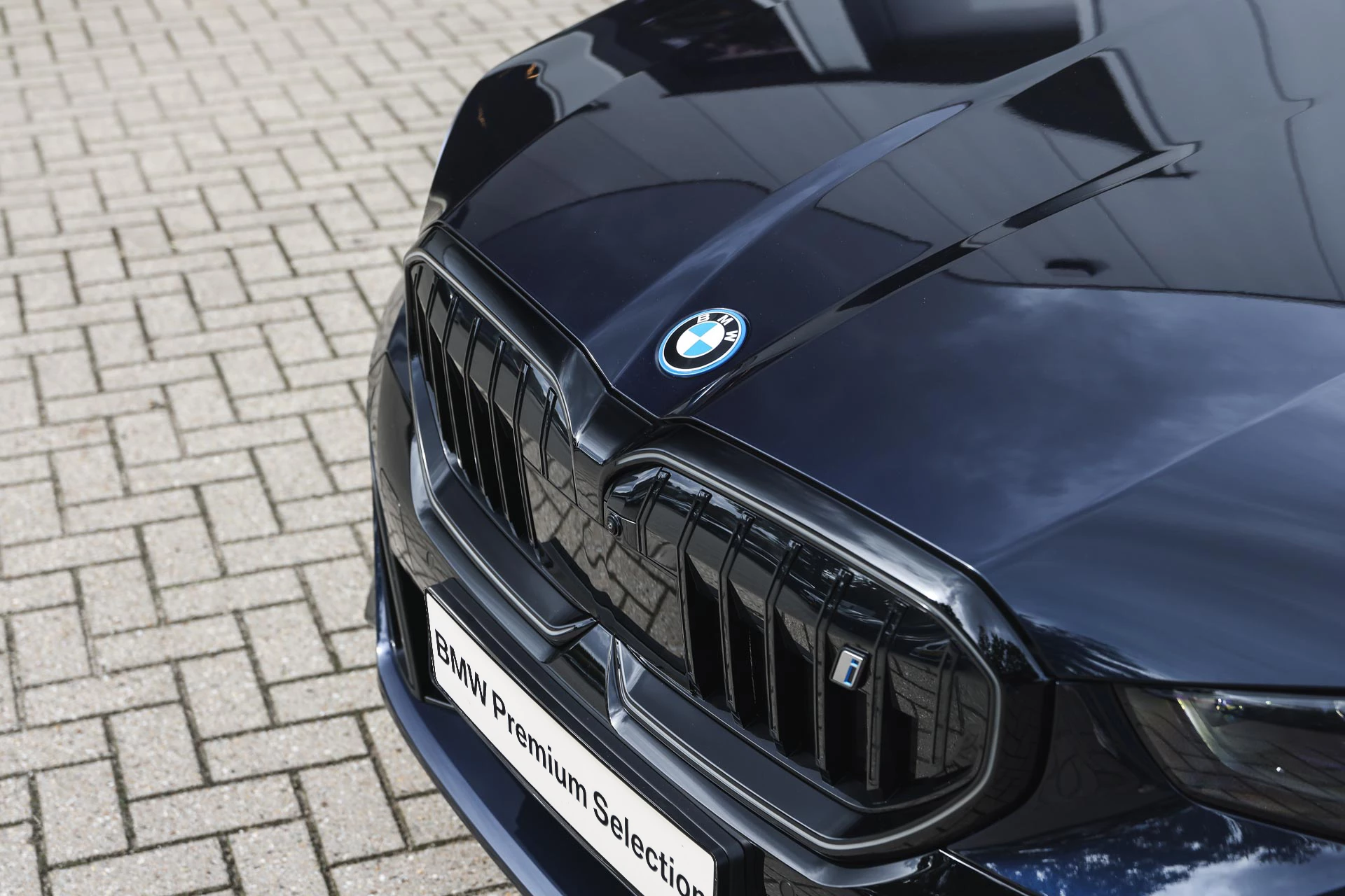 Hoofdafbeelding BMW i5