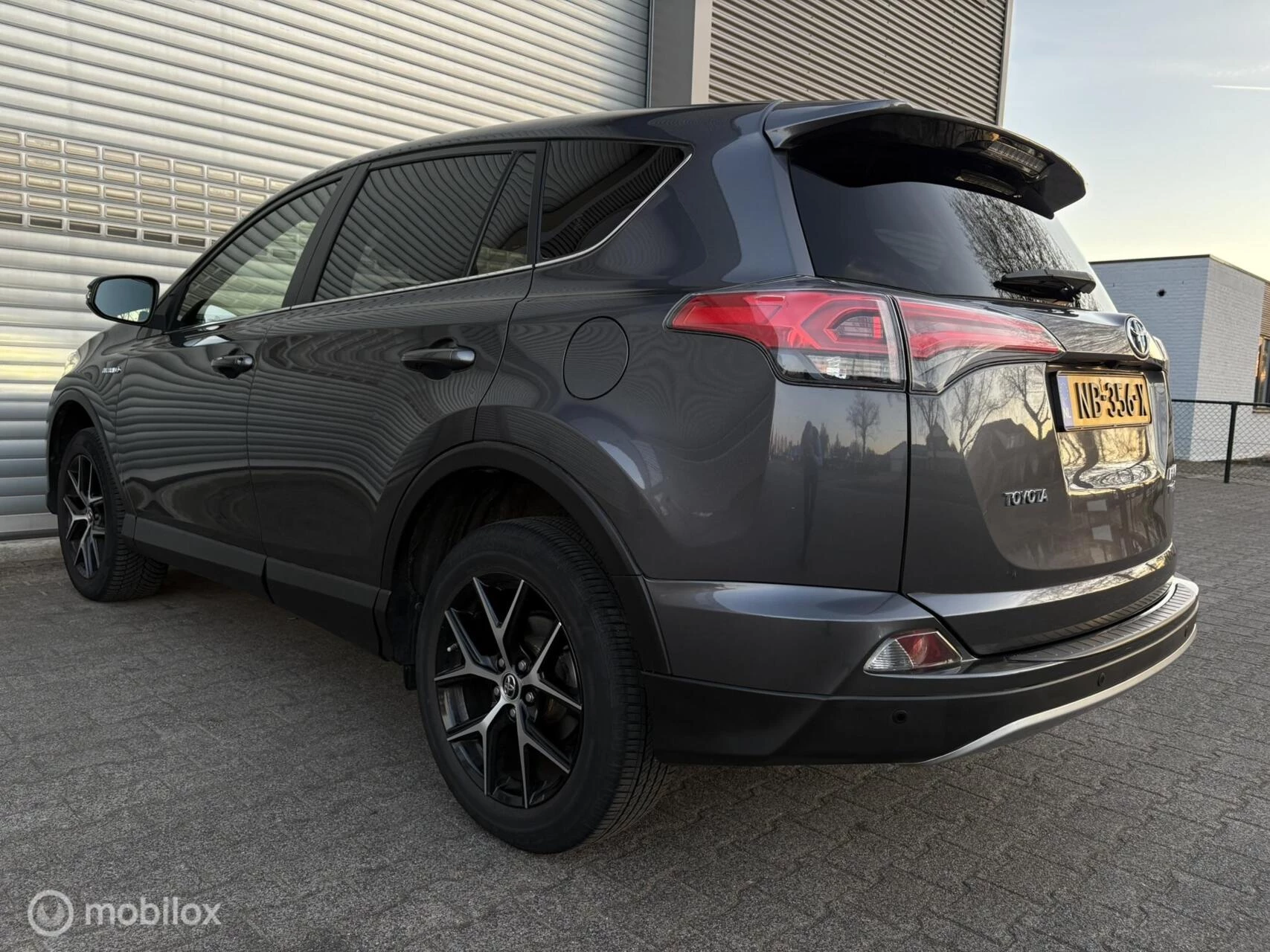 Hoofdafbeelding Toyota RAV4