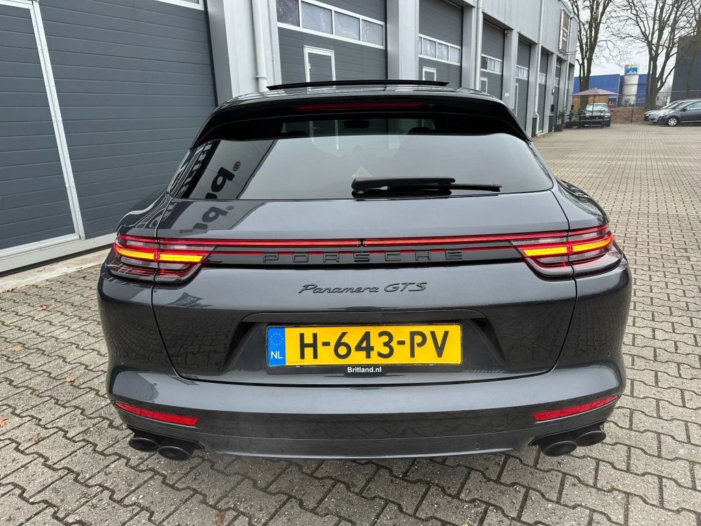 Hoofdafbeelding Porsche Panamera
