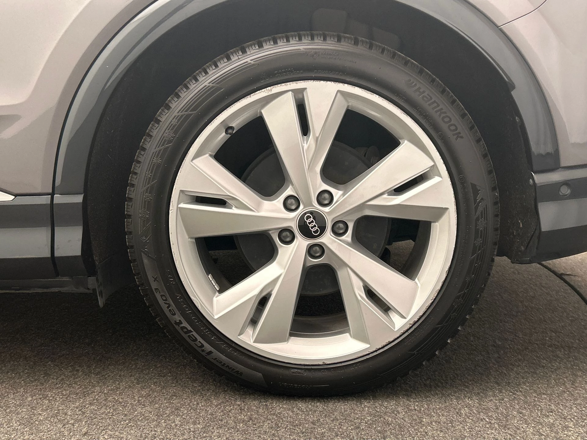 Hoofdafbeelding Audi Q4 Sportback e-tron