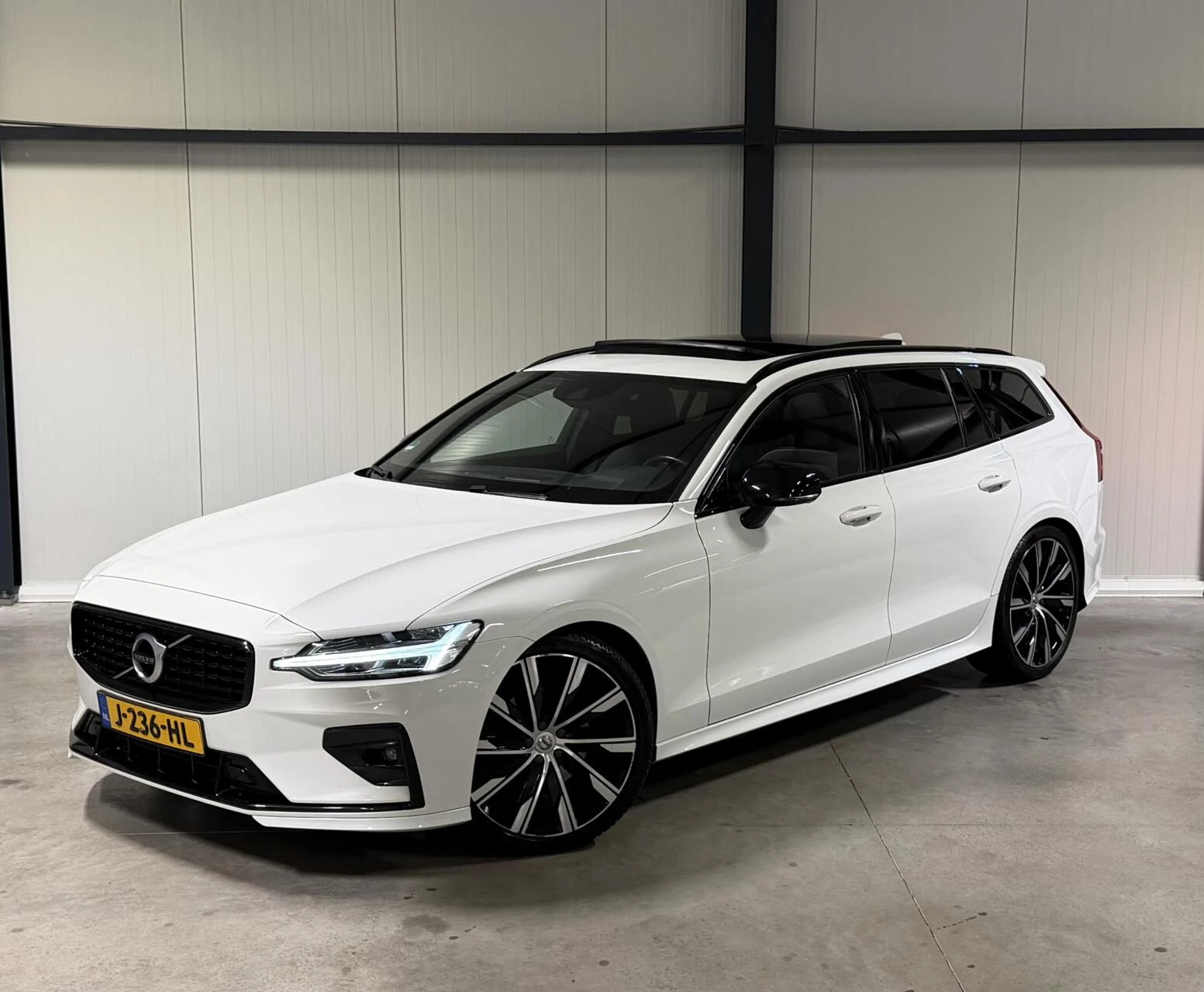Hoofdafbeelding Volvo V60