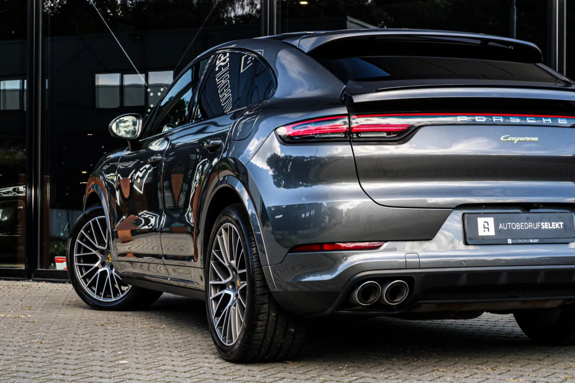 Hoofdafbeelding Porsche Cayenne