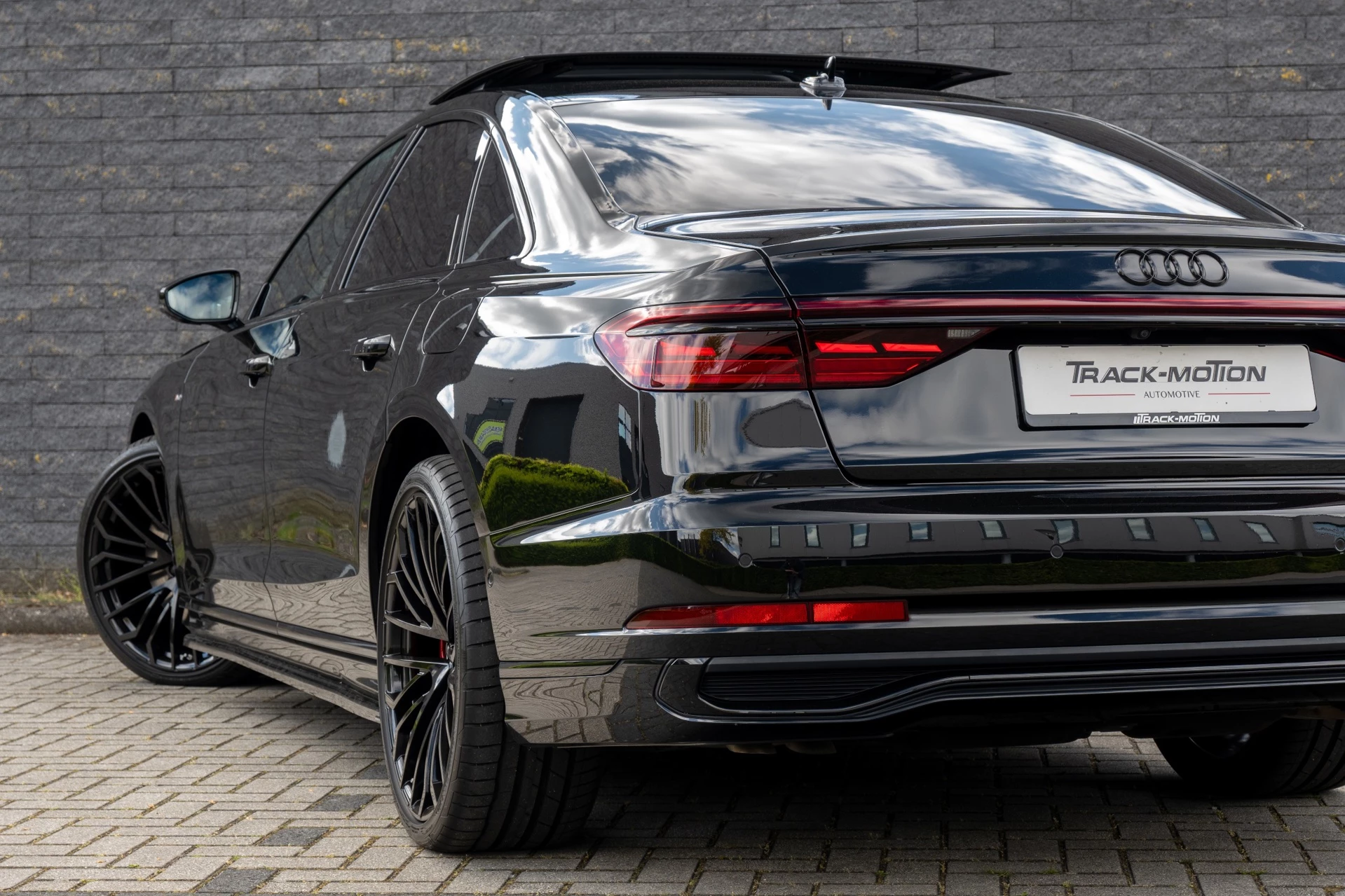 Hoofdafbeelding Audi A8