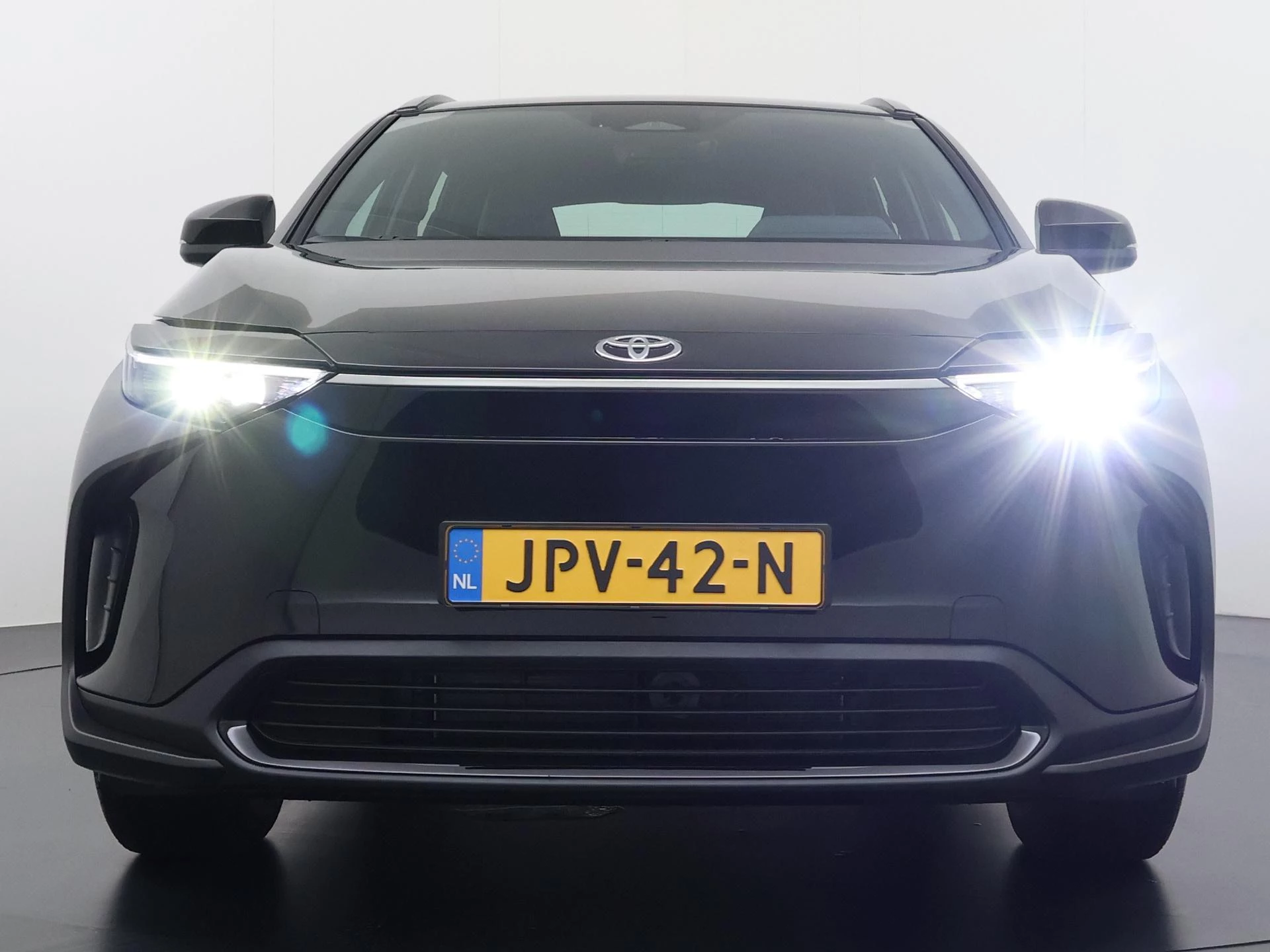 Hoofdafbeelding Toyota bZ4X