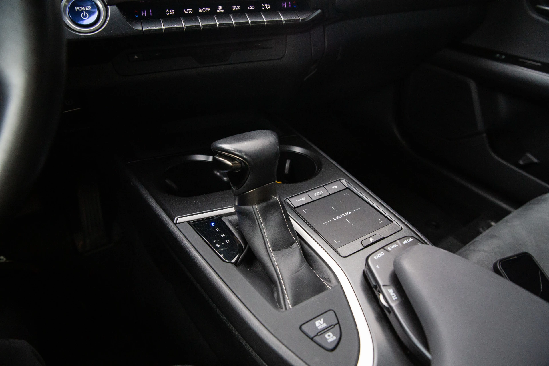 Hoofdafbeelding Lexus UX