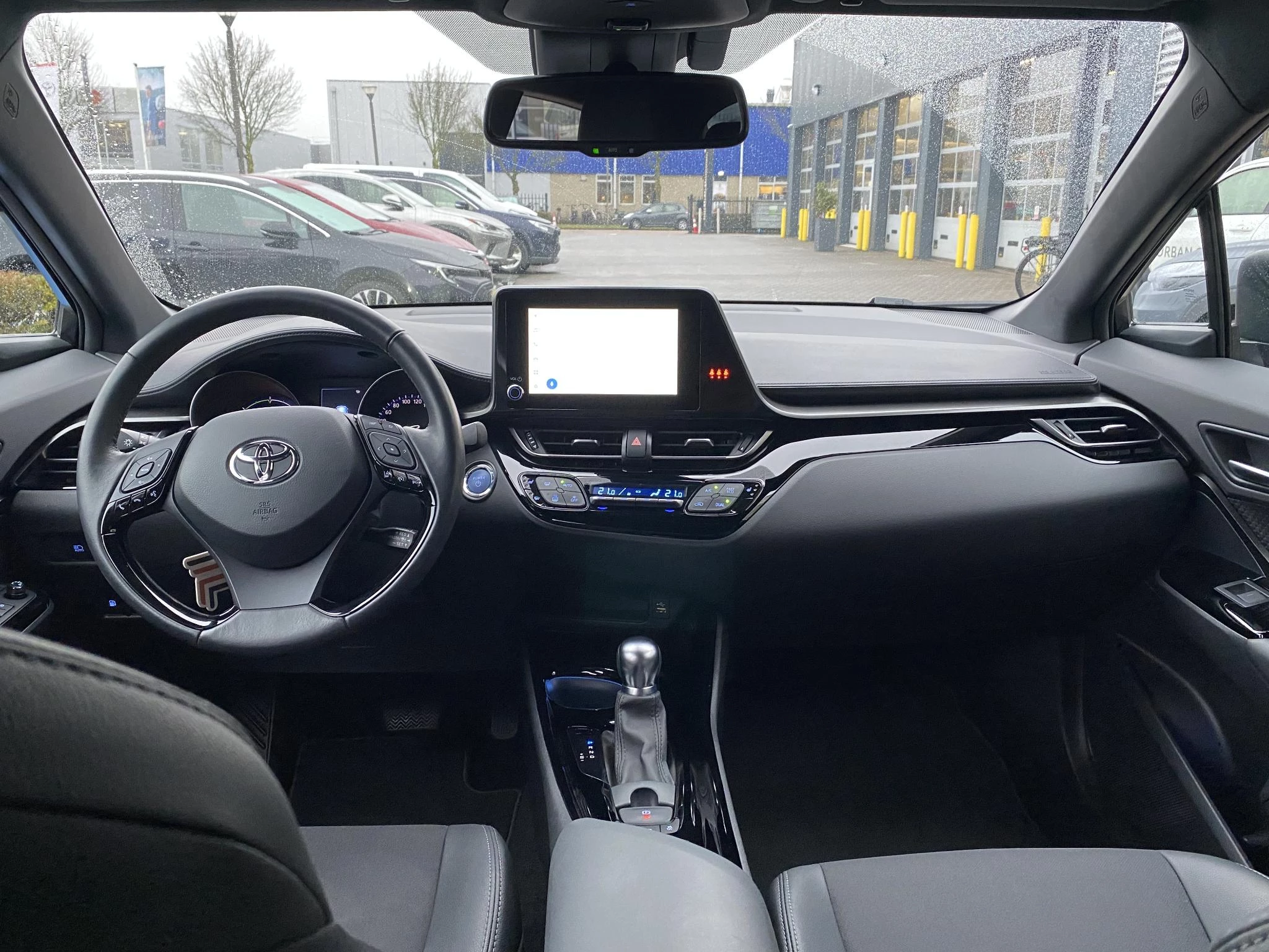 Hoofdafbeelding Toyota C-HR