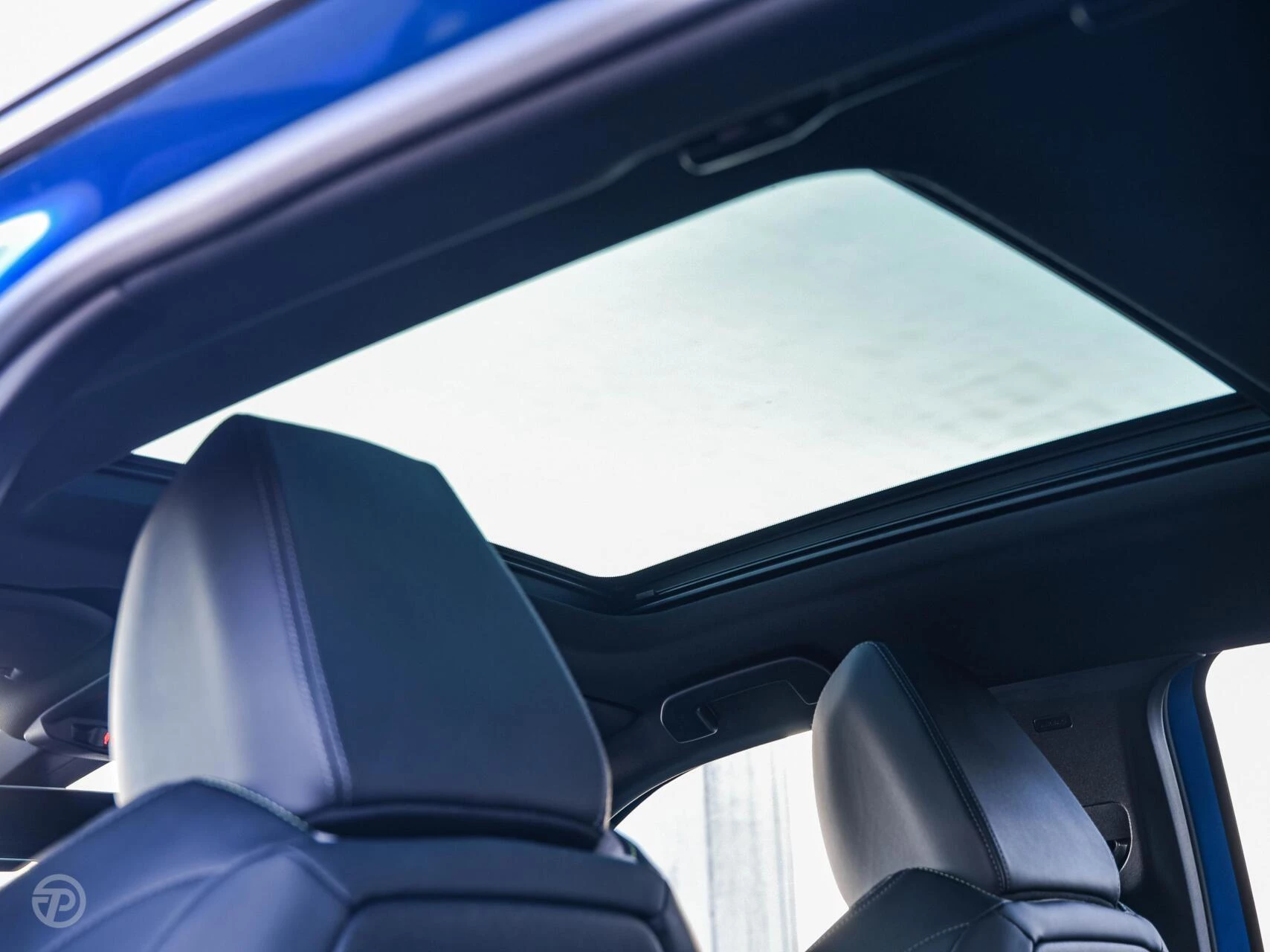 Hoofdafbeelding Peugeot e-2008