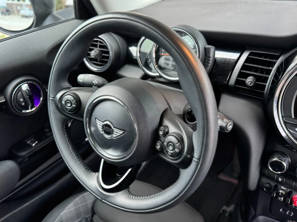 Hoofdafbeelding MINI One