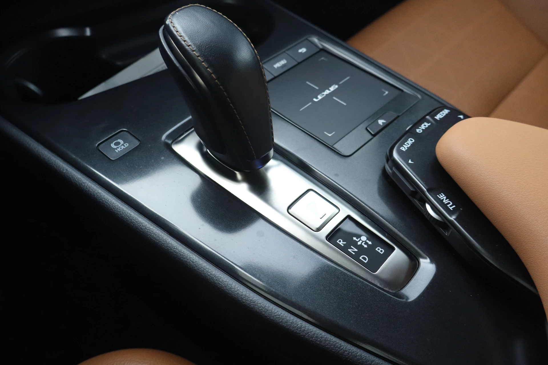 Hoofdafbeelding Lexus UX