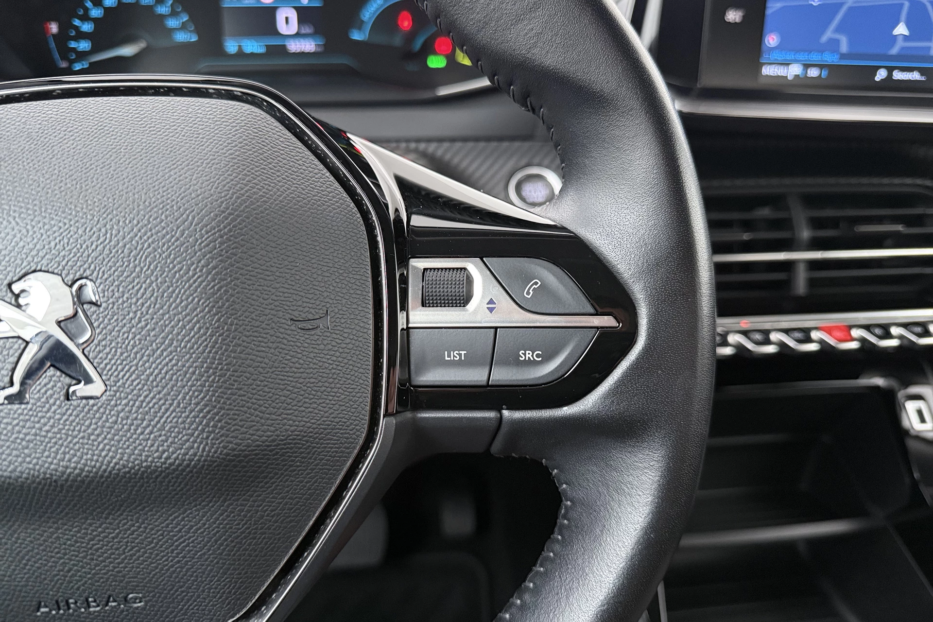 Hoofdafbeelding Peugeot e-2008