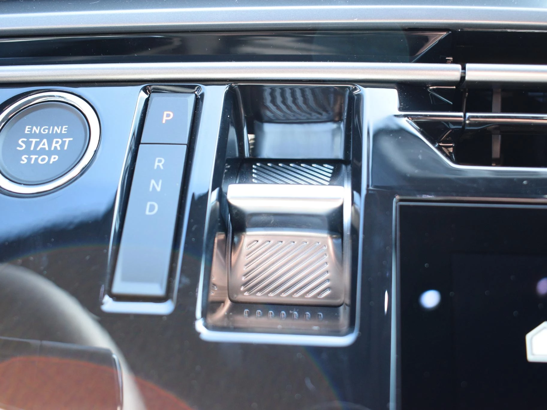 Hoofdafbeelding Peugeot e-3008