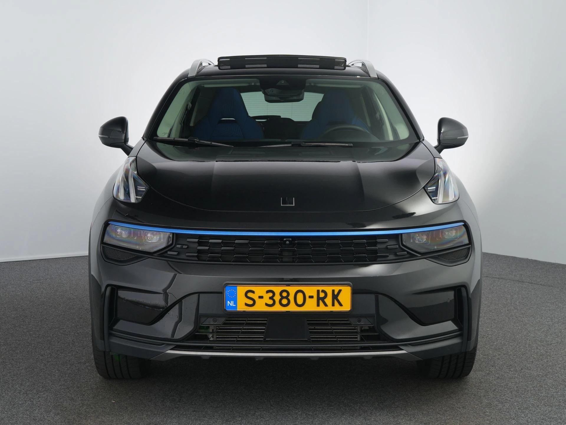 Hoofdafbeelding Lynk & Co 01