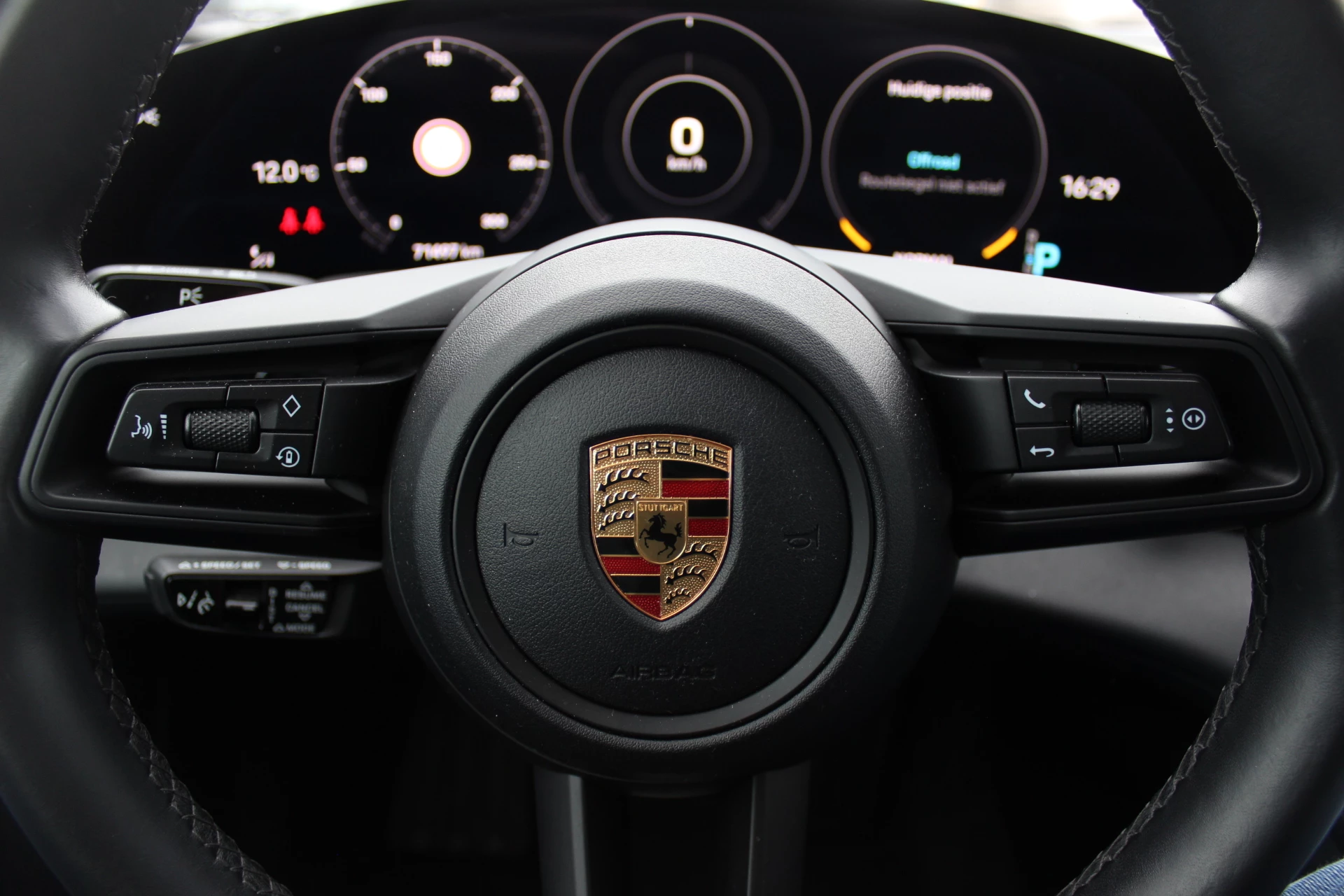 Hoofdafbeelding Porsche Taycan