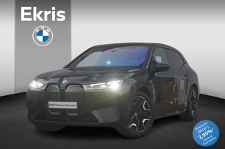 BMW iX xDrive40 High Executive Sportpakket 22'' / Panoramadak / Trekhaak / Harman Kardon / Stuurwiel verwarmd