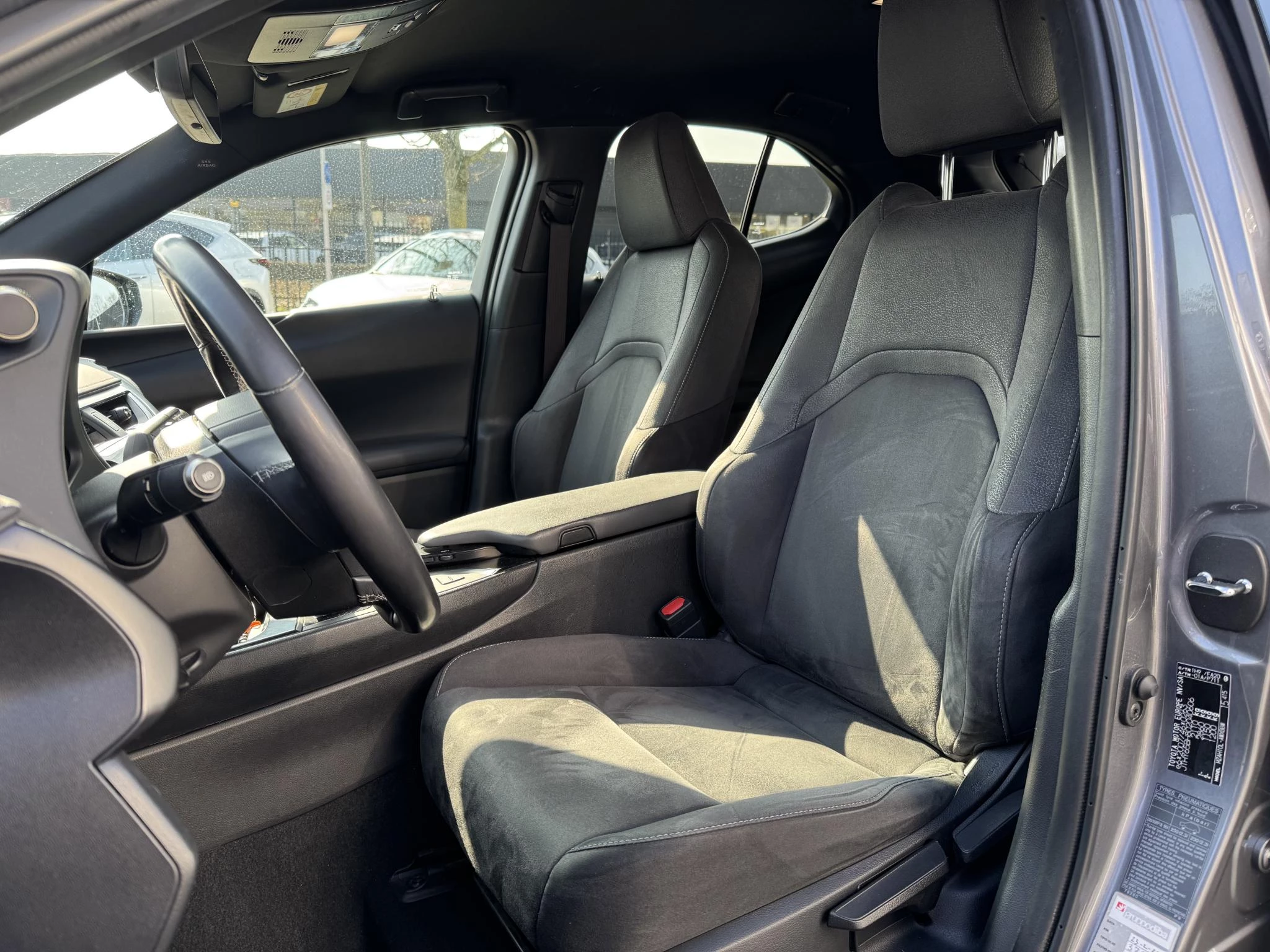 Hoofdafbeelding Lexus UX