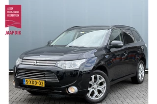 Mitsubishi Outlander BWJ 2014 2.0 PHEV Instyle LEDER / KEYLESS / ELEK. ACHTERKLEP / NAVI / CLIMA / STOELVERW. / CRUISE / PRIV. GLAS / MULTIFUNCT. STUUR