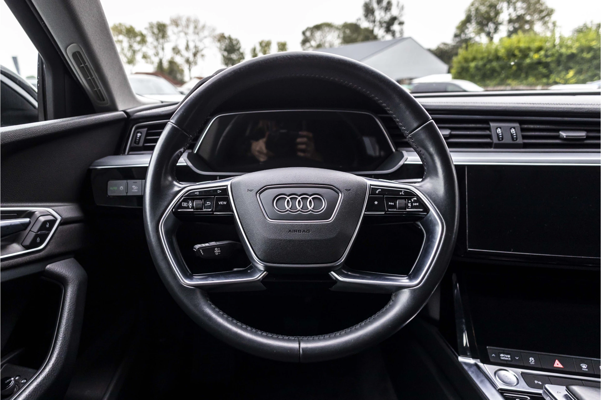 Hoofdafbeelding Audi e-tron